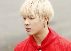 爱豆吃瓜娱乐酱宋亚轩,爱豆吃瓜娱乐酱，揭秘娱乐圈幕后故事